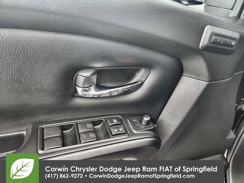 Used 2023 Nissan Titan PRO-4X w/ Pro-4x Convenience Package image 21