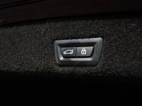 Used 2020 BMW 750i xDrive w/ Executive Package AWD/4WD image 72