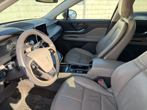 Used 2020 Lincoln Corsair FWD w/ Premium Package image 13