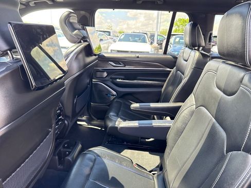 Used 2024 Jeep Grand Cherokee L Overland w/ Advanced Protech Group III AWD/4WD image 14