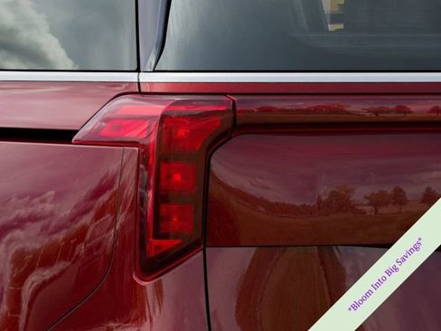 New 2026 Kia Carnival FWD image 11