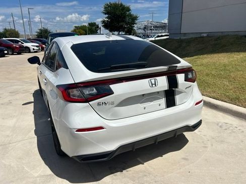 Used 2025 Honda Civic Sport image 5