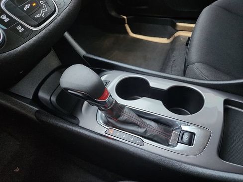 Used 2025 Chevrolet Malibu RS FWD image 25
