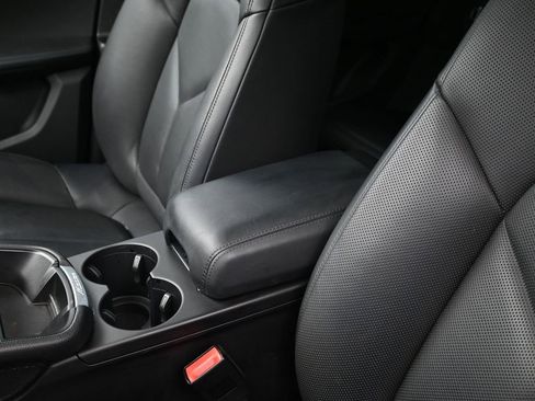 Used 2022 Porsche Macan image 21