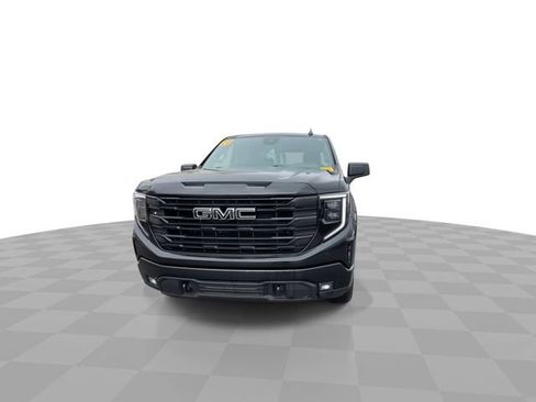 Certified 2022 GMC Sierra 1500 Elevation w/ LPO, Elevation Black Package image 3