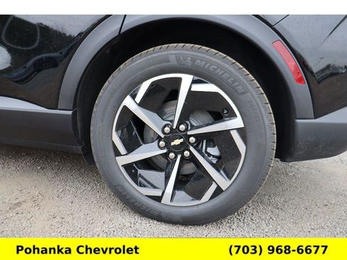 New 2026 Chevrolet Equinox EV LT image 25