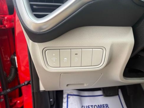 Used 2025 Kia Soul LX FWD image 22