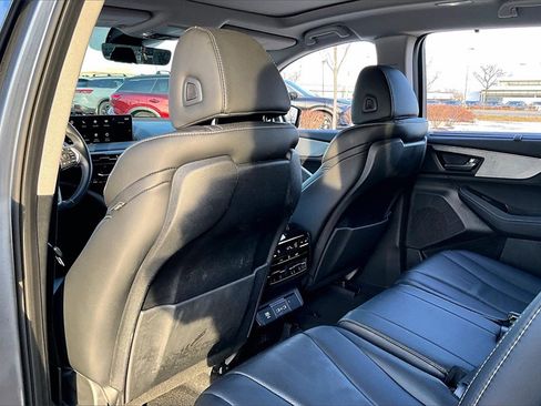 Used 2023 Acura MDX SH-AWD w/ Technology Package image 31