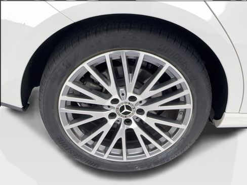 Used 2023 Mercedes-Benz CLA 250 image 16