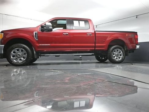 Used 2017 Ford F250 Lariat w/ Lariat Ultimate Package AWD/4WD image 35