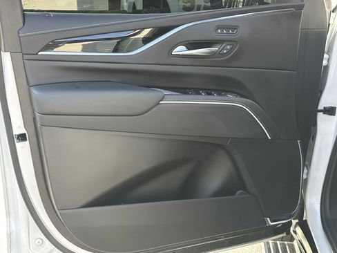 Certified 2024 Cadillac Escalade Sport w/ LPO, ONYX Package image 11