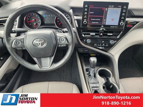 Used 2024 Toyota Camry XSE w/ Navigation Package image 29