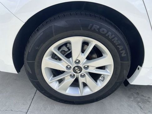 Used 2019 Kia Optima LX FWD image 30