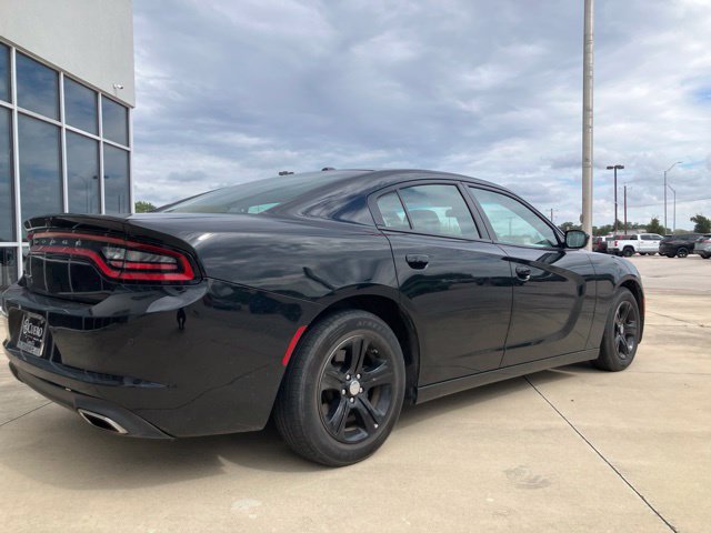 Used 2022 Dodge Charger SXT w/ Leather Interior Group RWD image 5