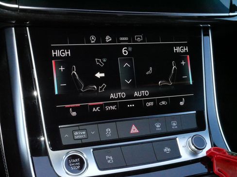 Used 2025 Audi Q7 3.0T Premium Plus image 23