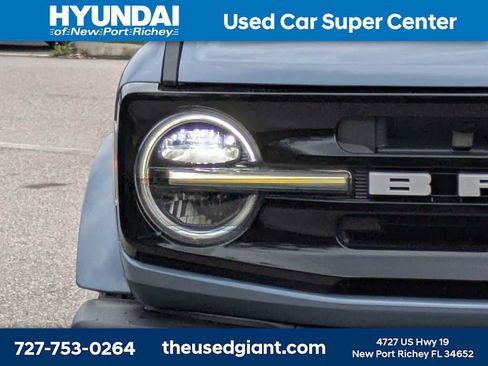Used 2025 Ford Bronco Outer Banks AWD/4WD image 9