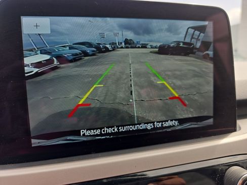 Used 2022 Ford Escape SE w/ SE Sport Appearance Package image 14