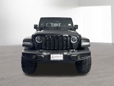 Used 2023 Jeep Gladiator Willys image 25