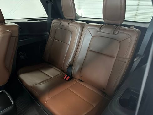 Used 2024 Lincoln Aviator Reserve w/ Equipment Group 201A RWD image 16