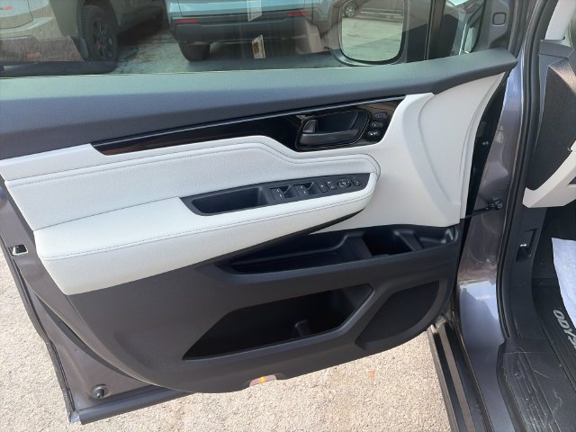 New 2027 Honda Odyssey Touring image 12