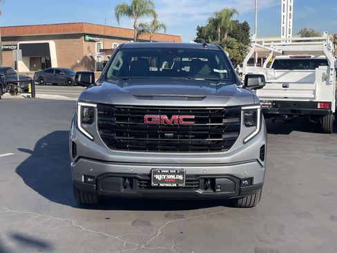 New 2026 GMC Sierra 1500 Elevation image 2