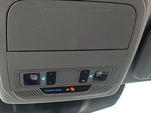 Used 2023 Ford Explorer XLT w/ Equipment Group 202A image 31