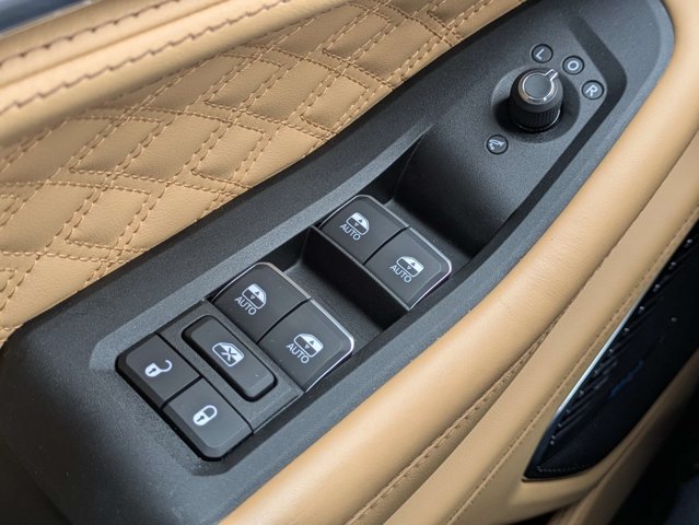 Certified 2025 Jeep Grand Cherokee L Summit AWD/4WD image 26