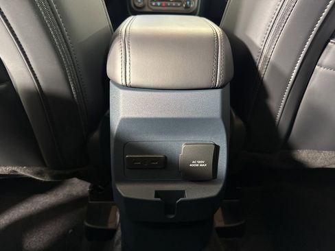 New 2025 Ford Maverick Lariat w/ Black Appearance Package image 32