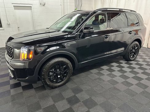 Used 2025 Kia Telluride AWD image 5