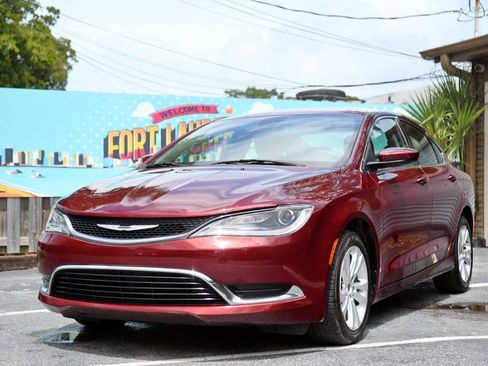 Used 2015 Chrysler 200 Limited FWD image 1
