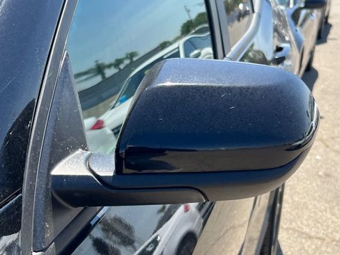 Used 2025 Chevrolet Equinox LT AWD/4WD image 9