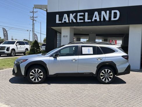 Certified 2024 Subaru Outback Limited AWD/4WD image 3