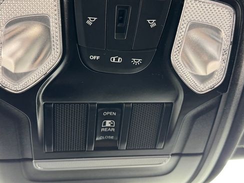Used 2022 RAM 1500 Big Horn w/ Built-to-serve Edition AWD/4WD image 31