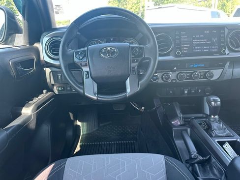 Used 2023 Toyota Tacoma TRD Off-Road AWD/4WD image 20