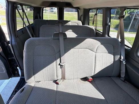 Used 2018 Chevrolet Express 2500 LS w/ Driver Convenience Package RWD image 18