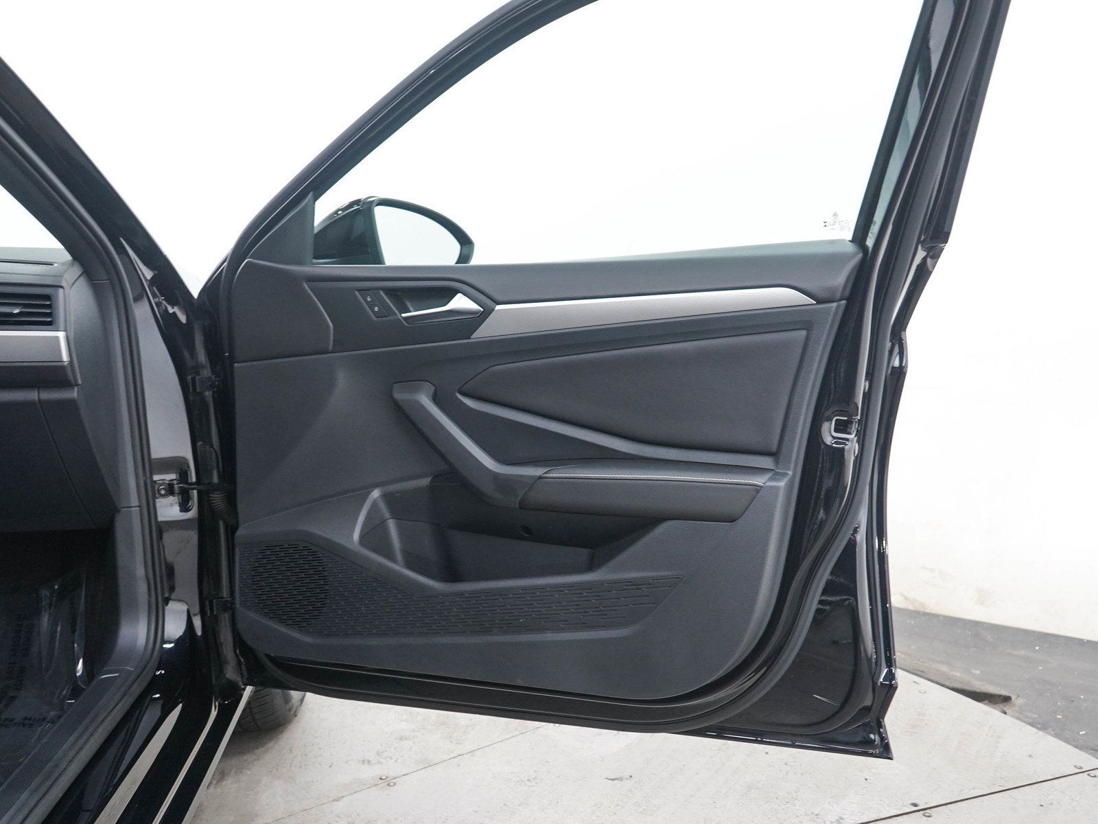 Used 2023 Volkswagen Jetta Sport FWD image 9