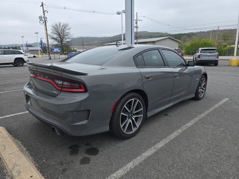 Used 2023 Dodge Charger R/T RWD image 3