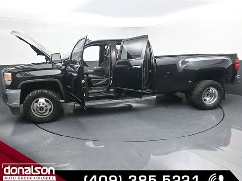 Used 2018 GMC Sierra 3500 SLT w/ Duramax Plus Package image 26