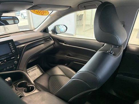 Used 2021 Toyota Camry SE AWD/4WD image 23