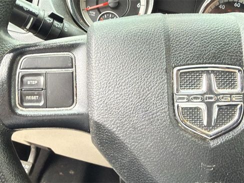 Used 2019 Dodge Grand Caravan SE image 7