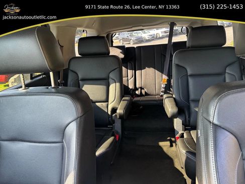 Used 2017 GMC Yukon SLT w/ Open Road Package image 11