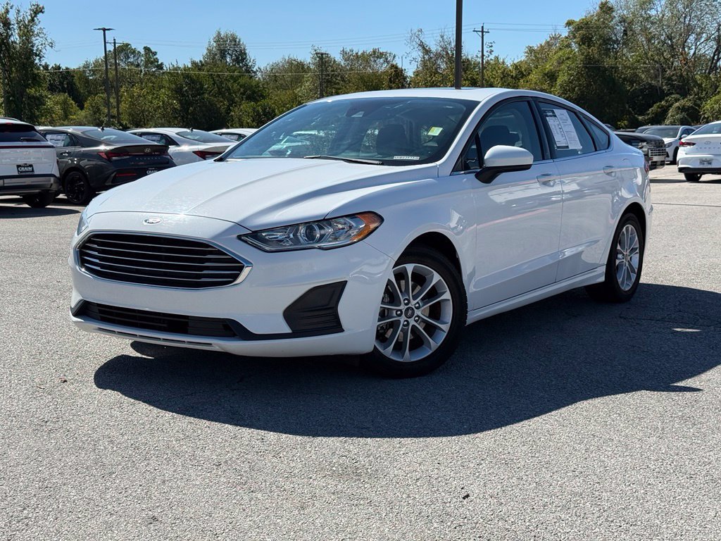 Used 2020 Ford Fusion SE FWD image 3