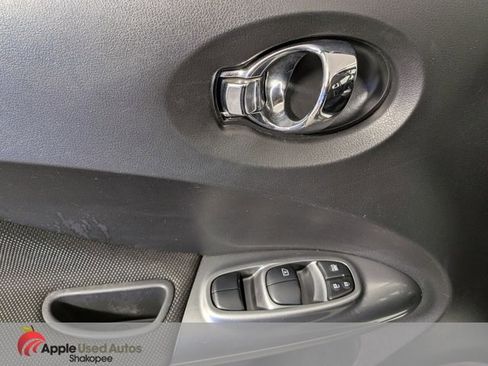 Used 2014 Nissan Juke S image 10