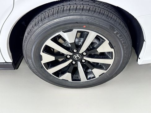 New 2026 Honda Odyssey EX-L image 39