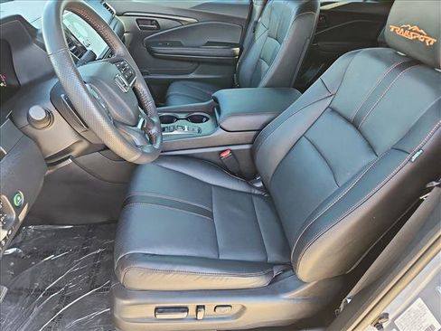 Used 2025 Honda Ridgeline TrailSport image 17