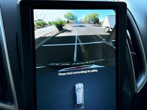 Used 2022 Ford Edge SEL image 25