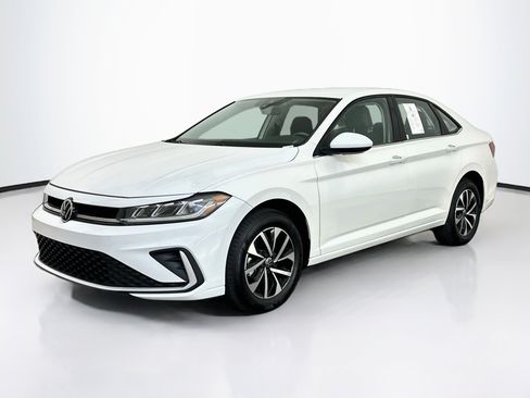 Used 2025 Volkswagen Jetta S FWD image 3