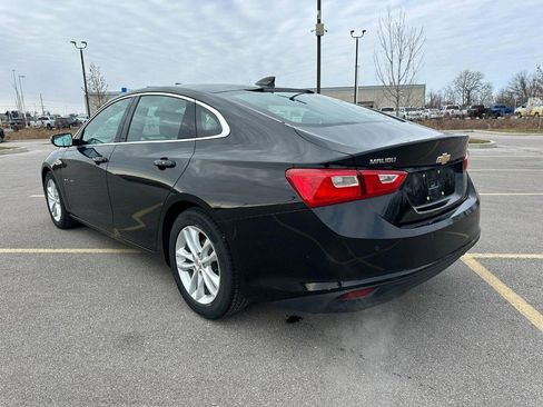Used 2017 Chevrolet Malibu LT w/ Driver Confidence Package image 3
