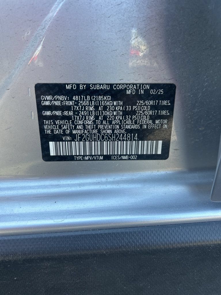 Used 2025 Subaru Crosstrek 2.5i Premium AWD/4WD image 3