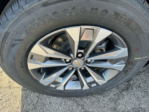 New 2026 Chevrolet Equinox LT w/ Convenience Package II image 9